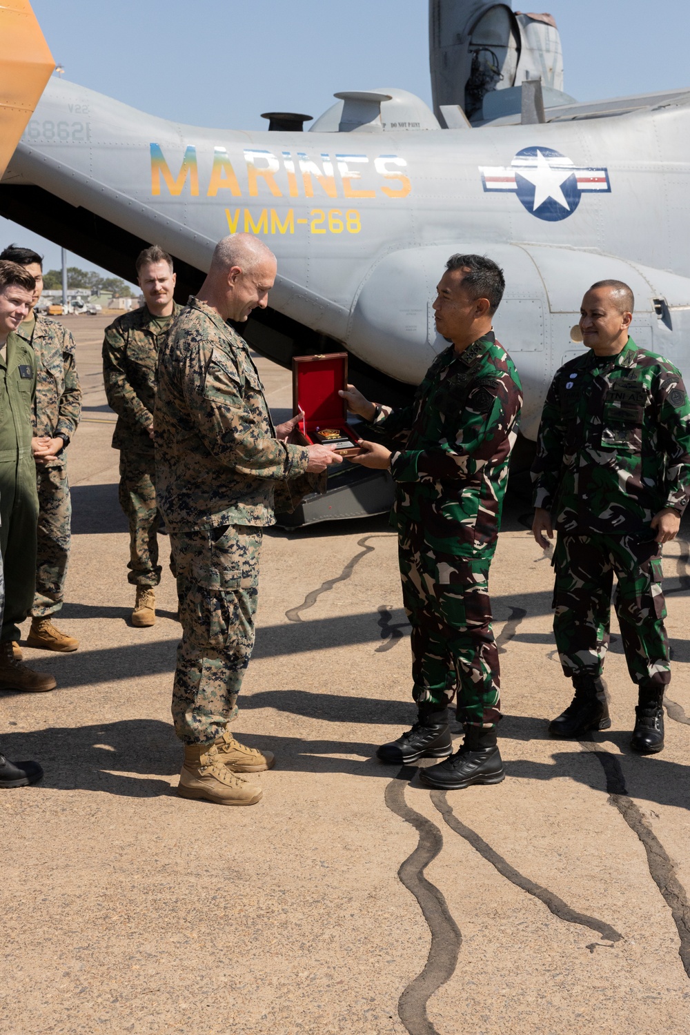 DVIDS - Images - MRF-D 24.3: Indonesian VCDF visits U.S. Marines in ...