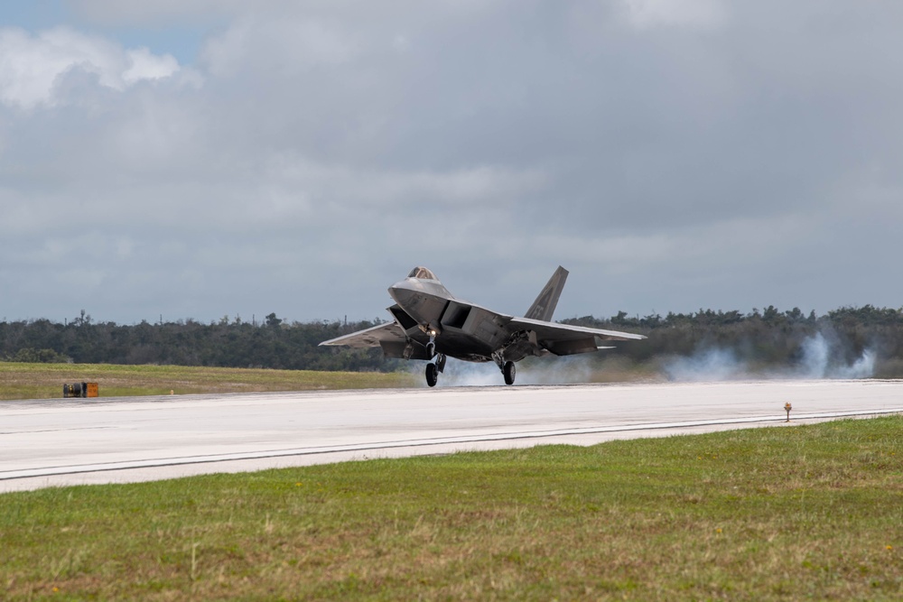 F-22s arrive in Guam for Valiant Shield 24