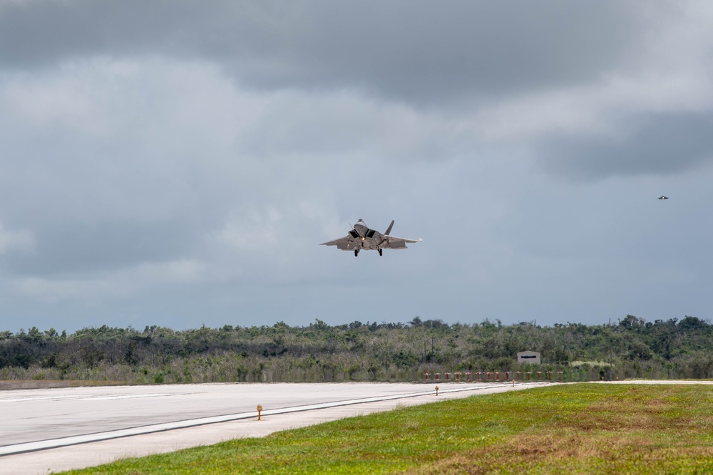 F-22s arrive in Guam for Valiant Shield 24