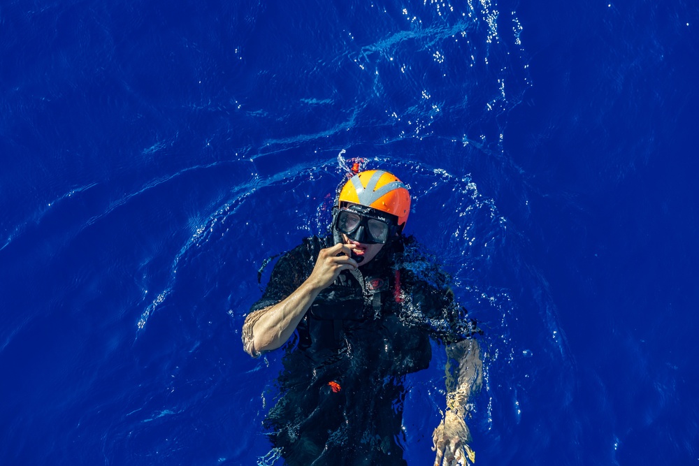 USS Higgins Man Overboard Drill