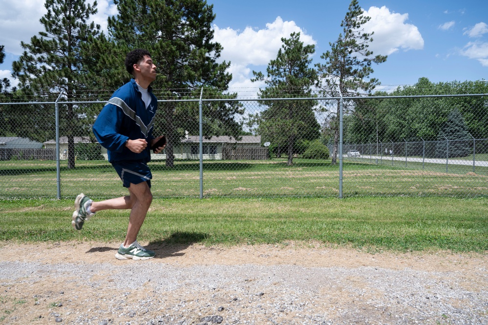 49th Aerial Port Flight honors fallen Airmen during Port Dawgs Memorial 5K