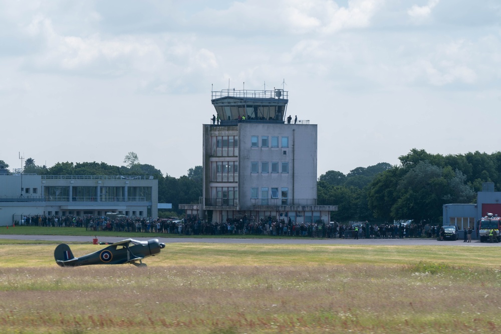 D-Day 80 celebrates with legacy C-47s flying over Omaha Beach