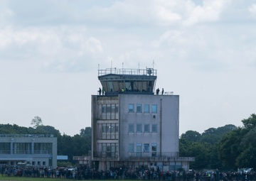 D-Day 80 celebrates with legacy C-47s flying over Omaha Beach