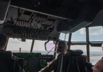 WWII veteran Ceo Bauer takes flight with U.S. Air Force