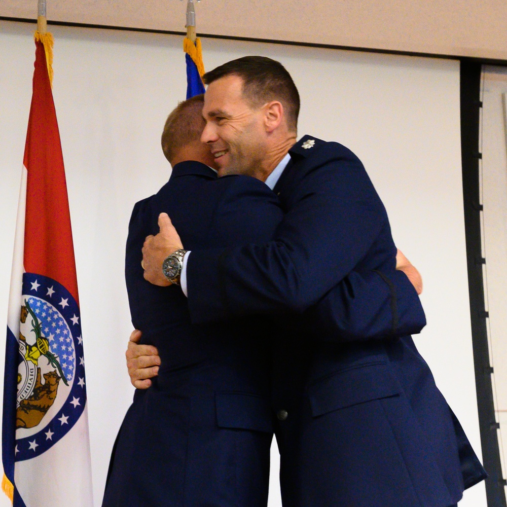 DVIDS - Images - Airmen retires with 29 years of service [Image 5 of 6]