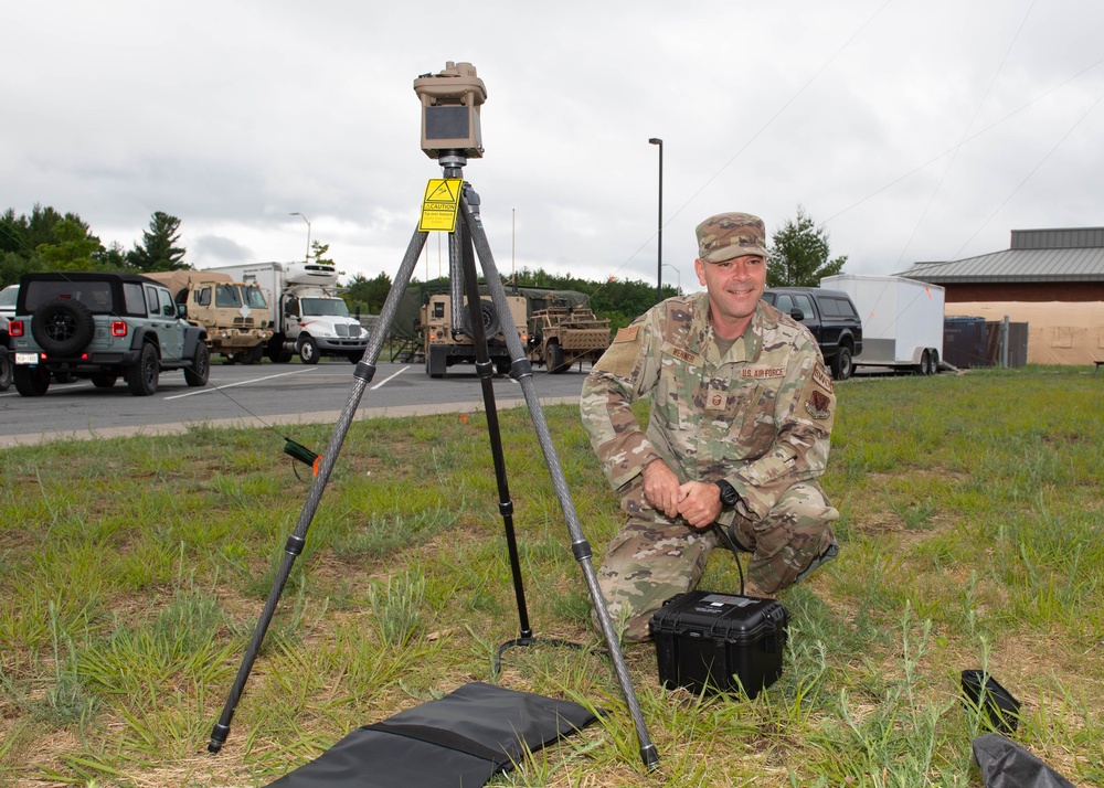 DVIDS - Images - 203rd Weather Flight capabilities aide leadership at ...