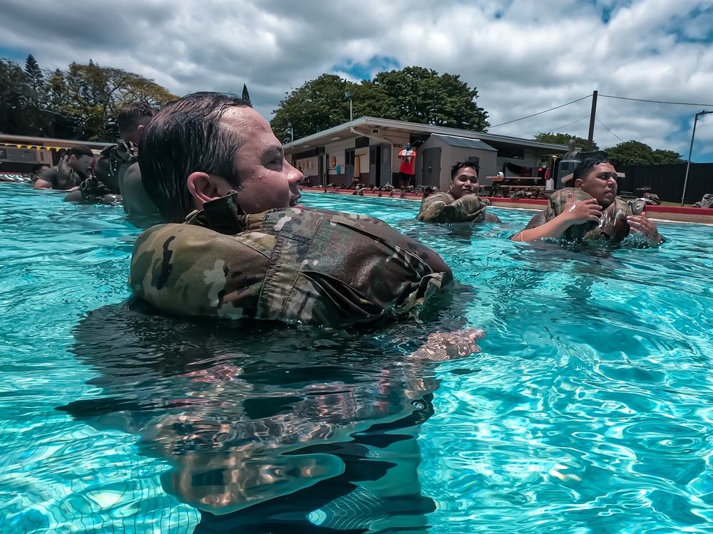 Hawaii’s MEDEVAC units practice water survival training