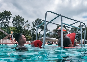 Hawaii’s MEDEVAC units practice water survival training