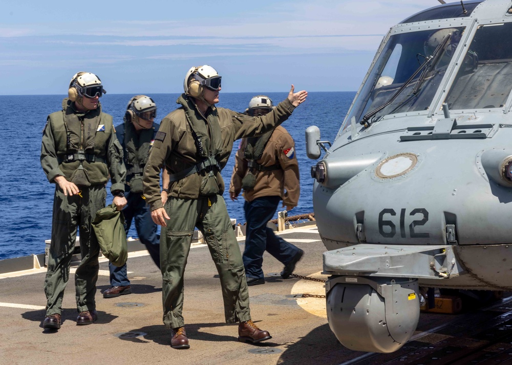 Carrier Strike Group 5 commander visits USS Robert Smalls