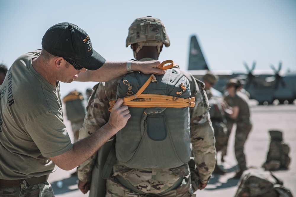 Dvids - Images - National Training Center Airborne Operations [image 9 