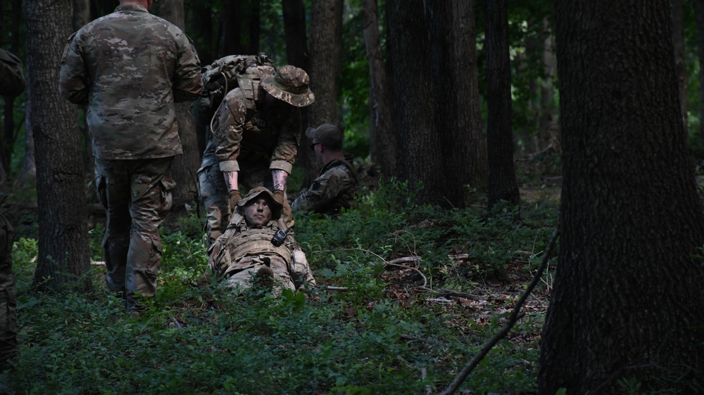 Reconnaissance training at Fort Indiantown Gap