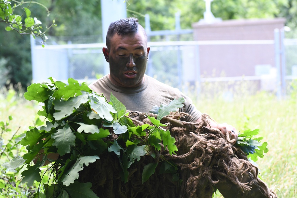 Reconnaissance training at Fort Indiantown Gap