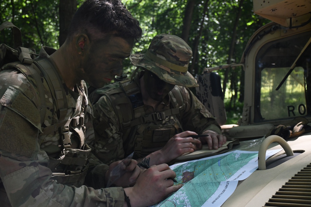 Reconnaissance training at Fort Indiantown Gap