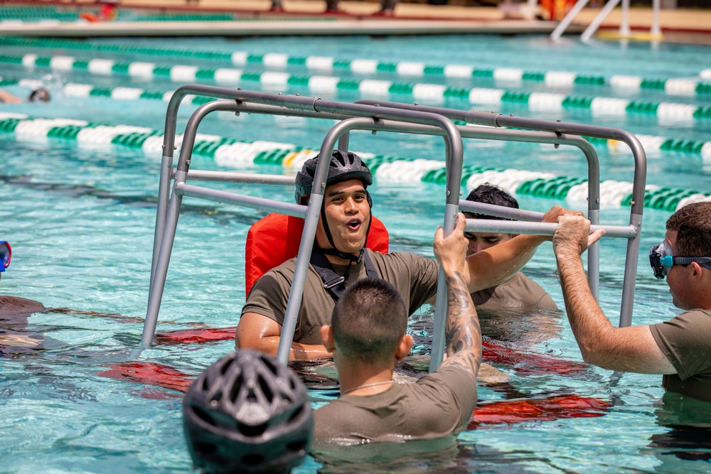 Hawaii Army National Guard MEDEVAC Units Practice Water Survival Training