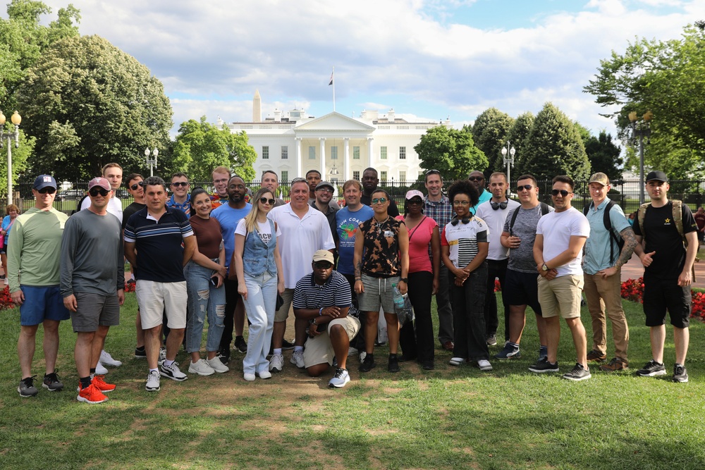 Romanian and Alabama National Guard troops visit Washington D.C.