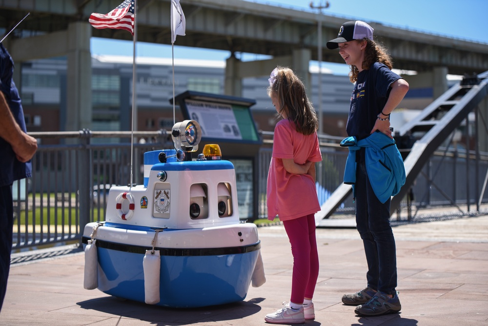 Coast Guard Sector Eastern Great Lakes Holds Safe Boating Open House