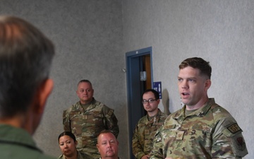 Maj. Gen. Butow visits the Griffins