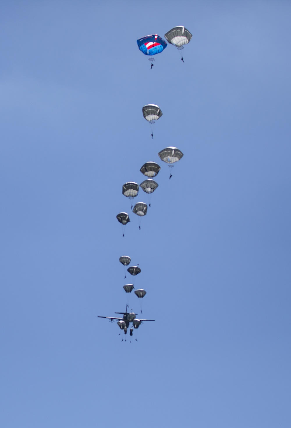 Servicemembers conduct 1,300 strong jump over Normandy to celebrate D-Day 80