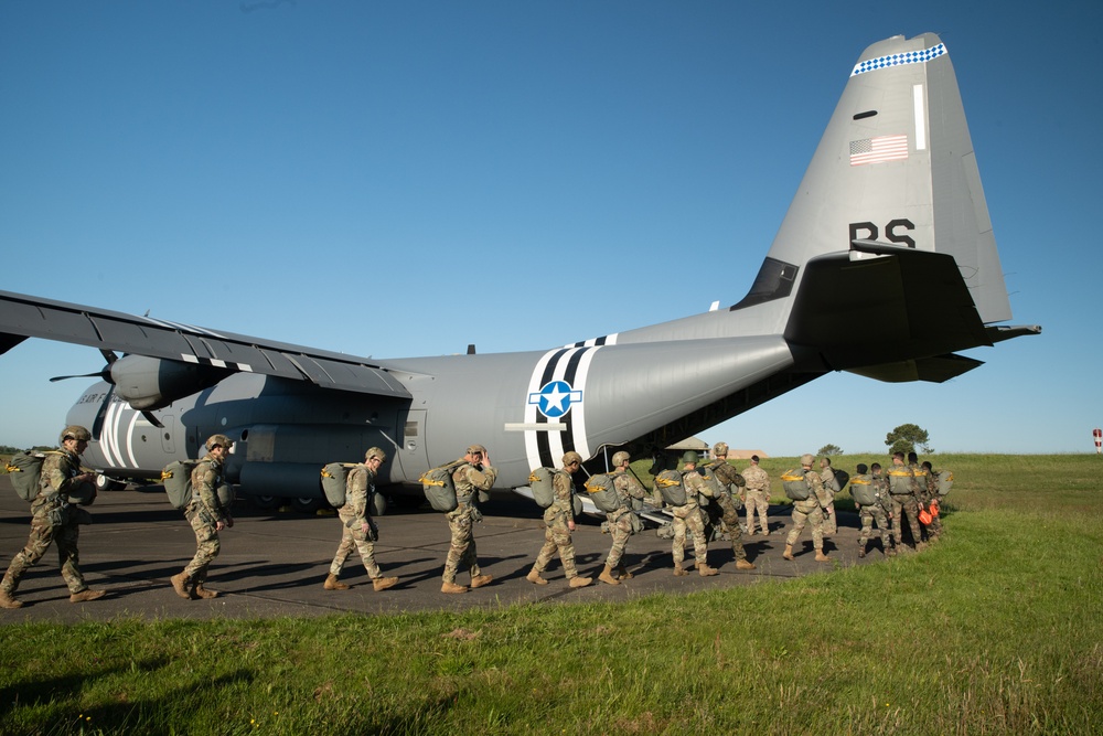 1300 service members jump over Normandy to celebrate D-Day 80