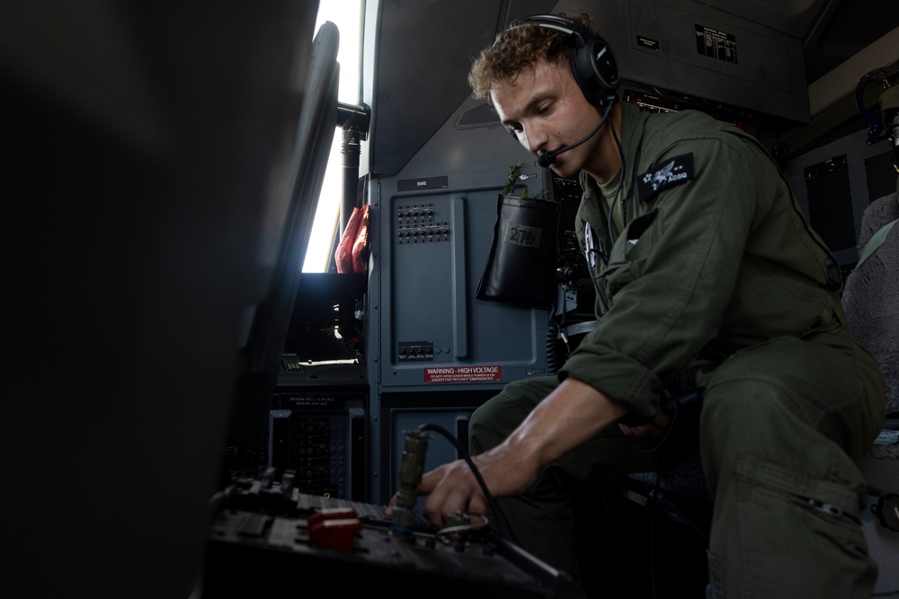 U.S. Marines with VMFA-312 arrive at MCAS Beaufort