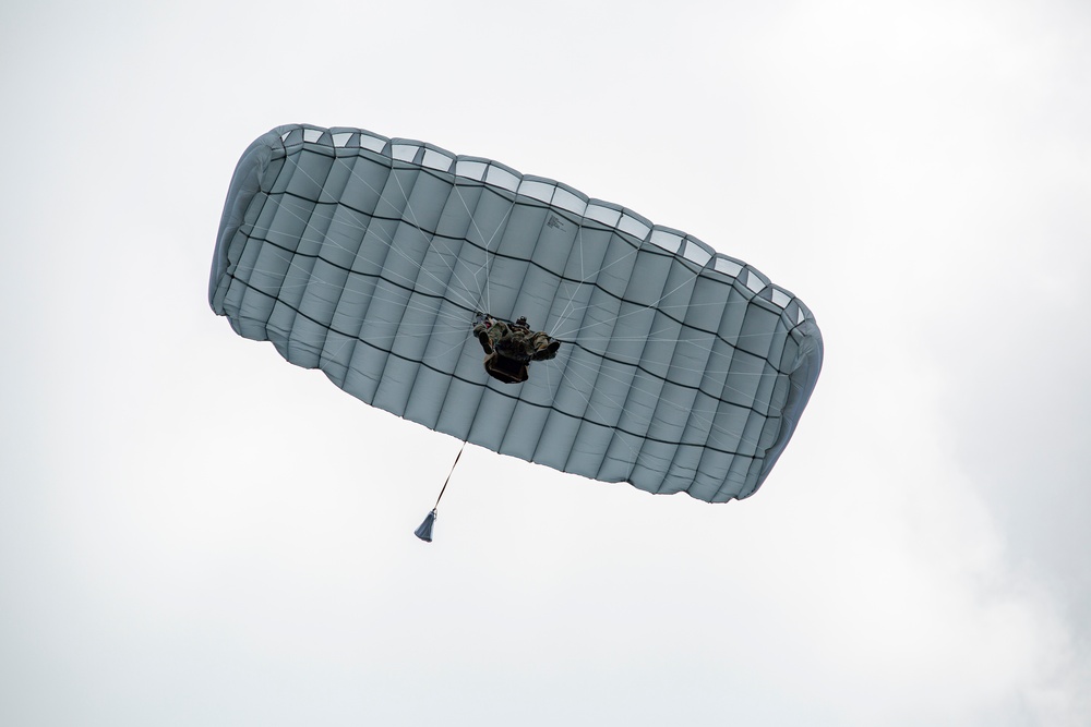 4th Reconnaissance Battalion conduct military freefalls during BALTOPS 24