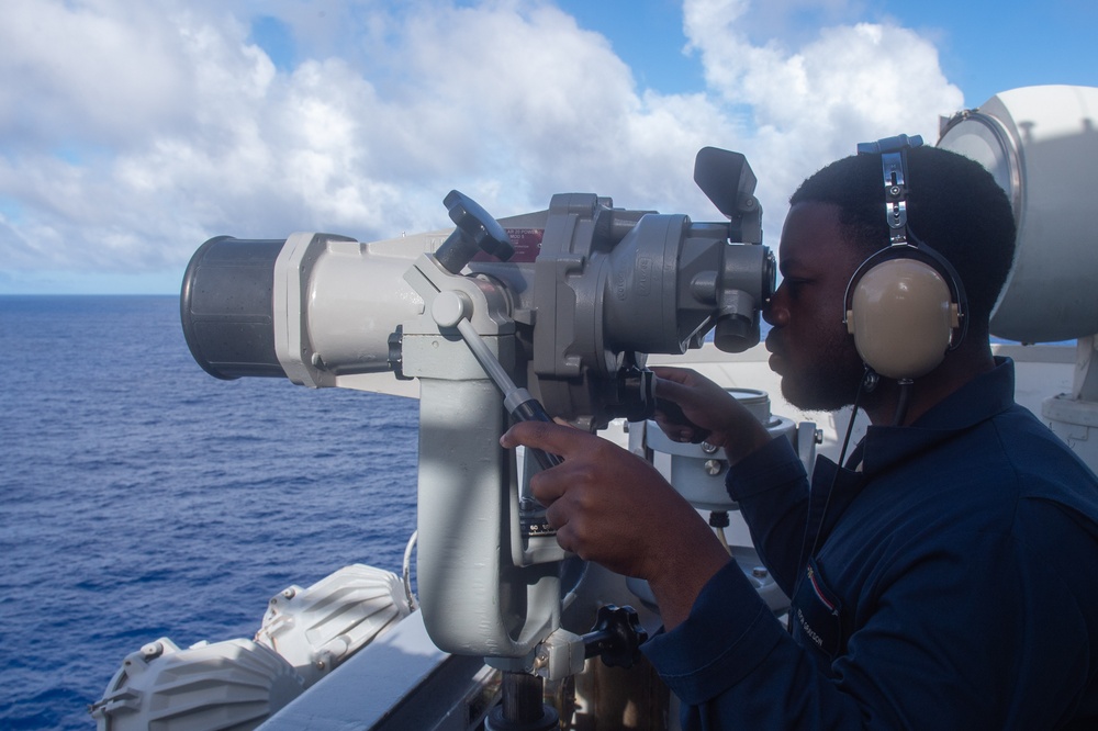 USS Ronald Reagan (CVN 76) Sailors stand watch in the pilot house
