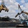 ‘Chessy and Gus’ wrestle with 90-ton piece of Baltimore bridge steel ‘Chessy and Gus’ wrestle with 90-ton piece of Baltimore bridge steel