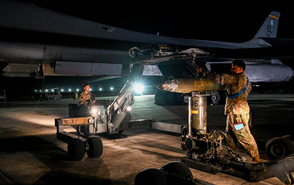 28th Maintenance Group conducts Weapons Loading for BTF 24-6