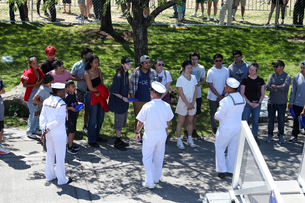 USS Montgomery (LSC-8) ship tours