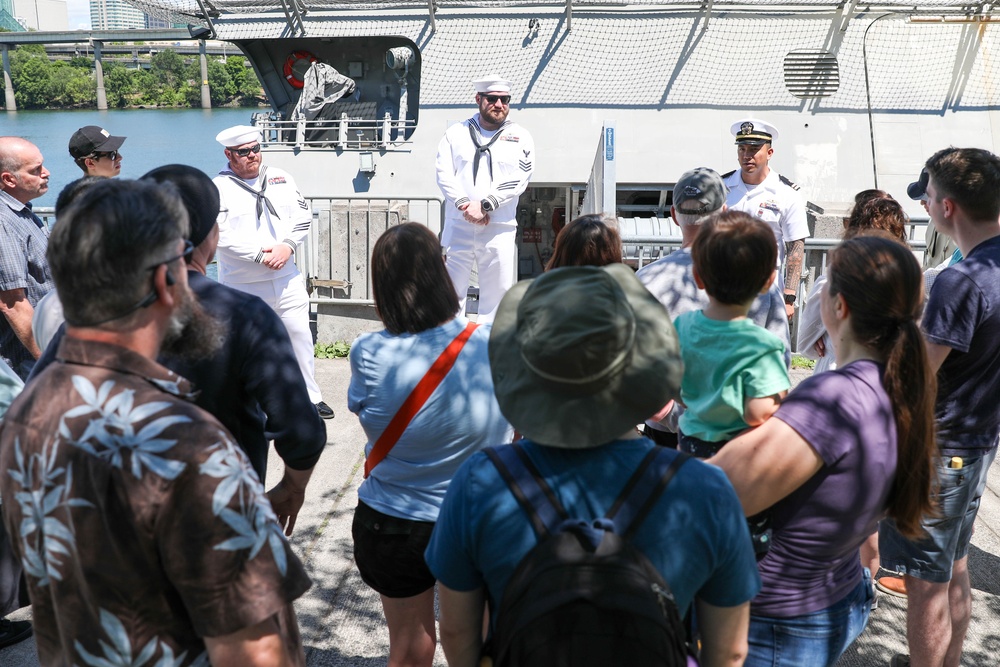 USS Montgomery (LSC-8) ship tours