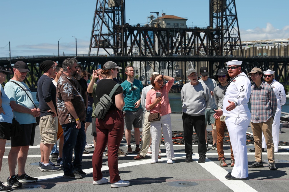 USS Montgomery (LSC-8) ship tours