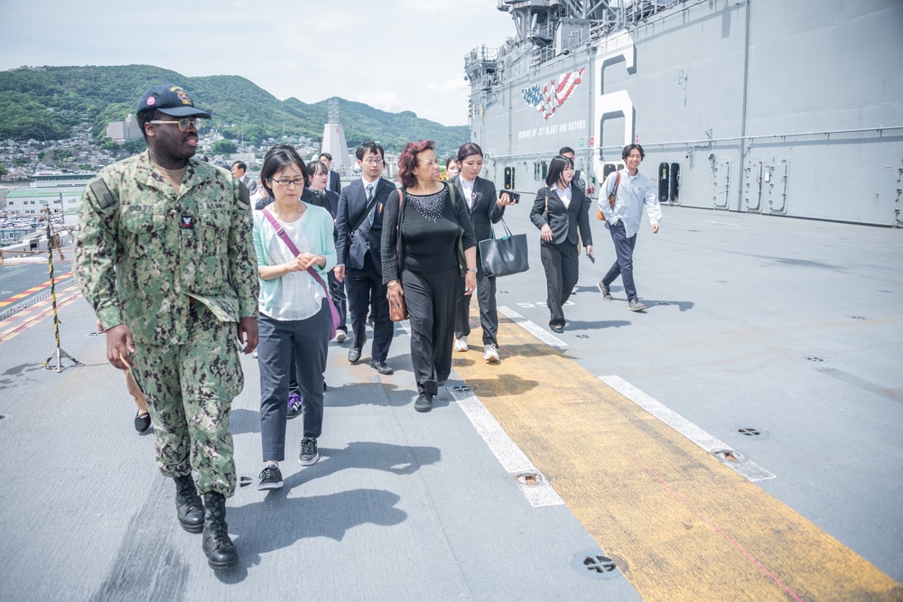 USS America (LHA 6) Sailors Host Ship Tour