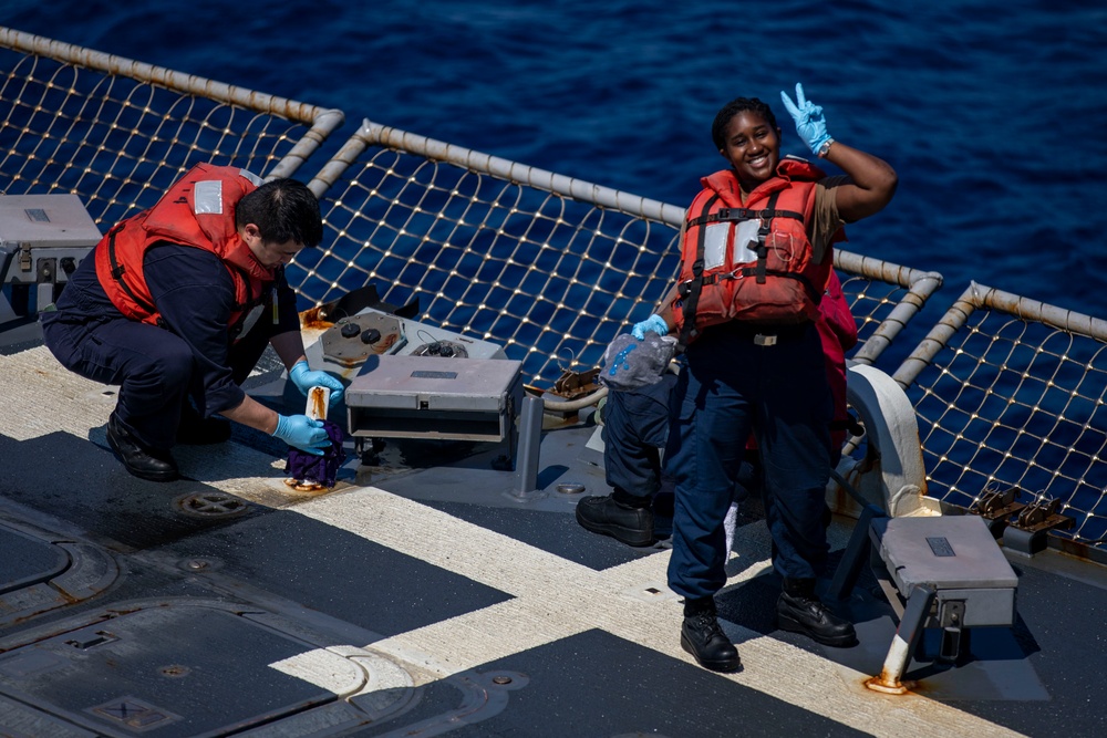 USS Ralph Johnson Conducts Fresh Water Washdown