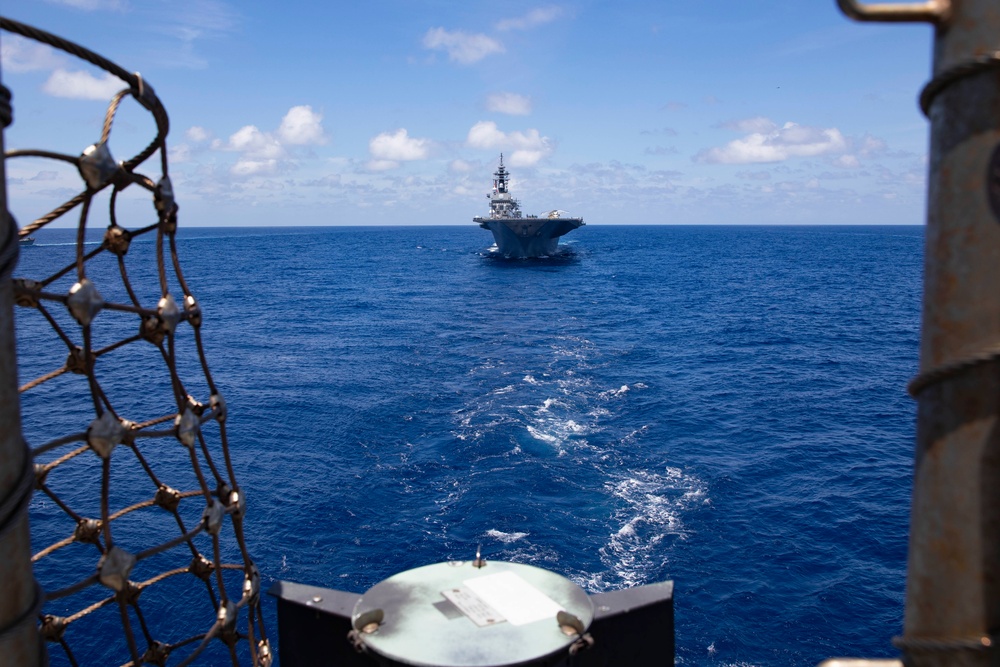 Reagan Carrier Strike Group, USS Blue Ridge, and JMSDF sail together