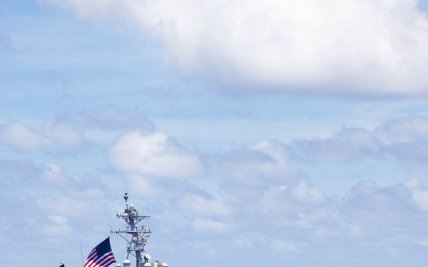 Reagan Carrier Strike Group, USS Blue Ridge, and JMSDF sail together
