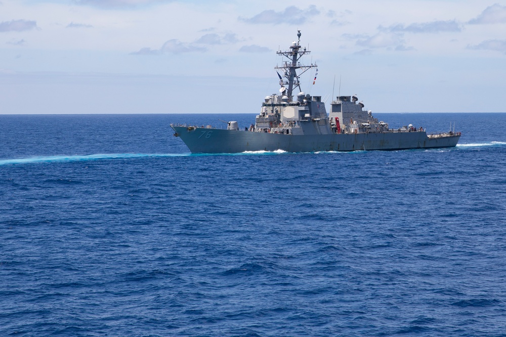 Reagan Carrier Strike Group, USS Blue Ridge, and JMSDF sail together