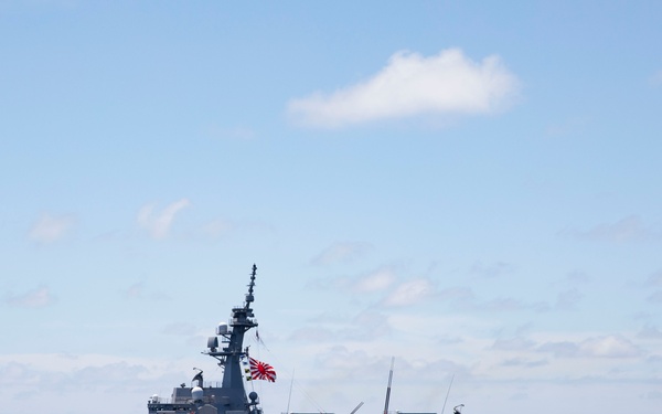Reagan Carrier Strike Group, USS Blue Ridge, and JMSDF sail together
