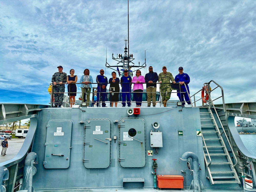 Micronesian Islands Forum Visits Op Irensia