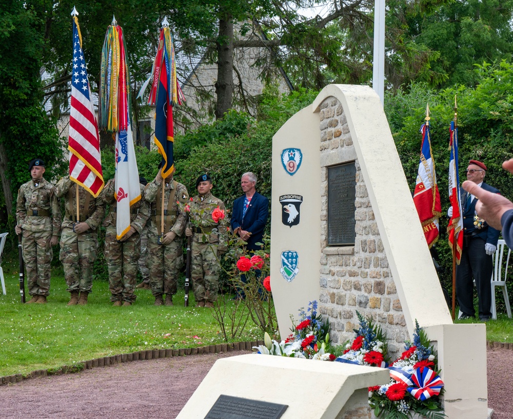 Members of the 101st Airborne Division honor fallen service members