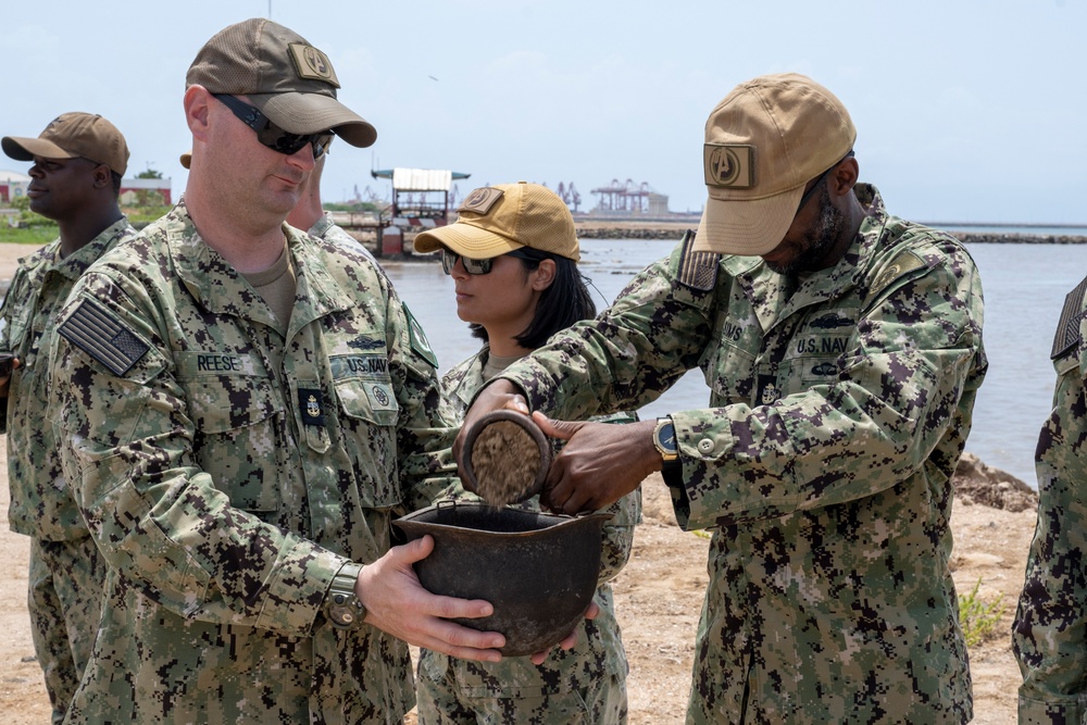 DVIDS - Images - MSRON 10 Sailors Receive Enlisted Expeditionary ...