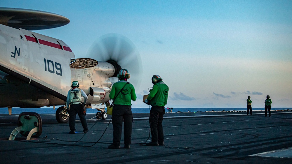 USS Ronald Reagan (CVN 76) conduct night flight operations in support of  Valiant Shield 2024