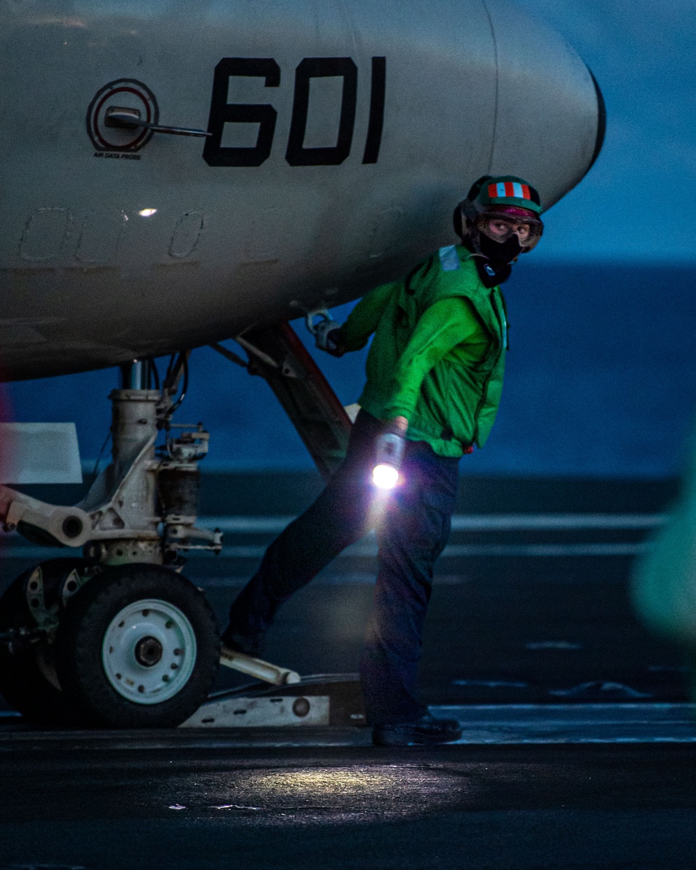 USS Ronald Reagan (CVN 76) conduct night flight operations in support of  Valiant Shield 2024