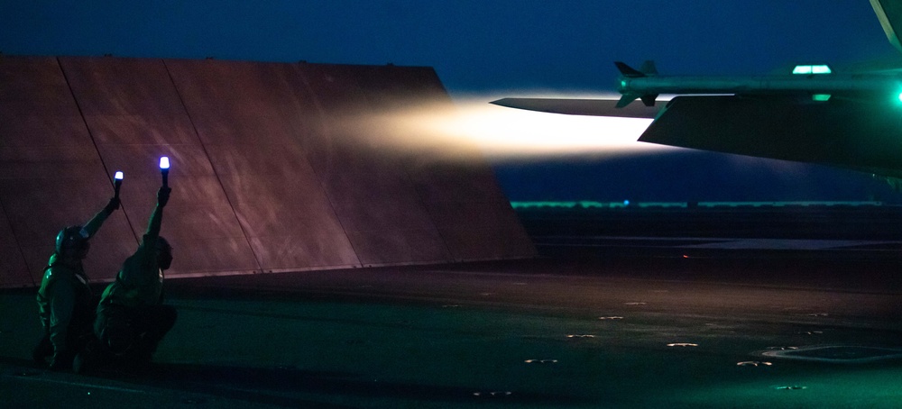 USS Ronald Reagan (CVN 76) conduct night flight operations in support of  Valiant Shield 2024