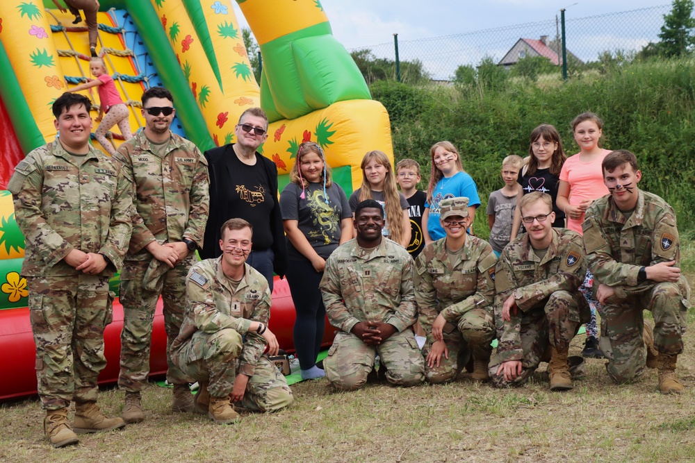 Bravo Co., 2-12 Cav. Regt. attends Polish children's day event