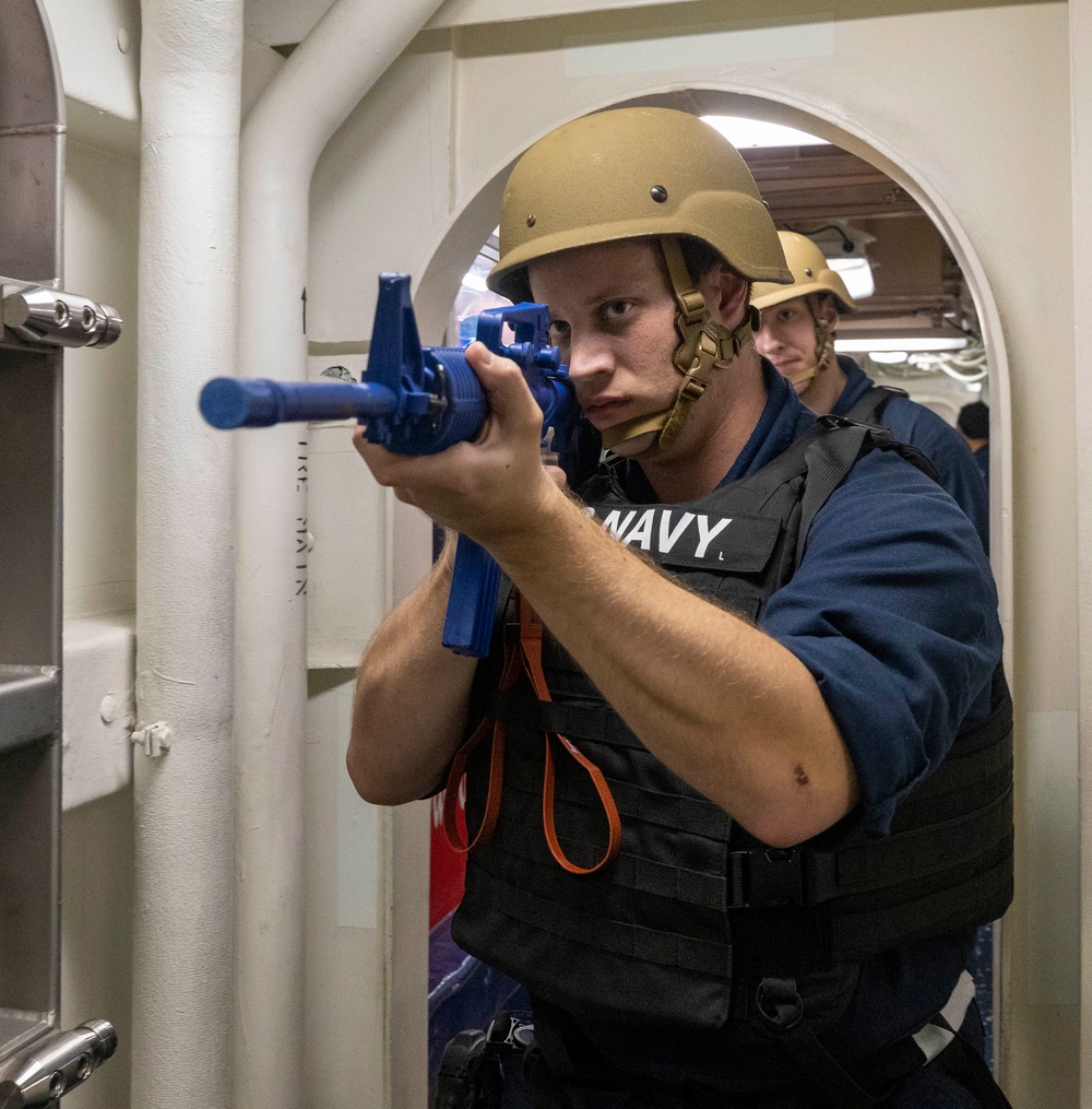 DDG 115 ANTI-TERRORISM TRAINING DRILL