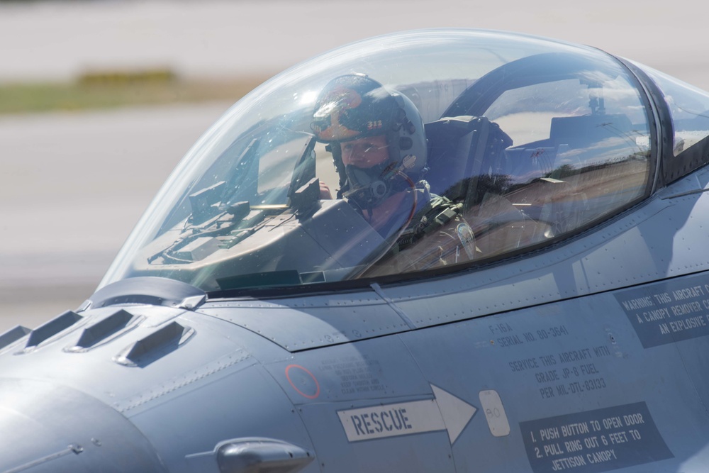 USAFE hosts first-ever basic fighter maneuver exercise at Ramstein