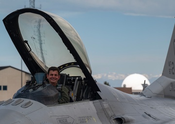 Air Guard Director, Former Colorado Adjutant General Takes Final Flight