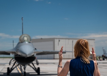 Air Guard Director, Former Colorado Adjutant General Takes Final Flight