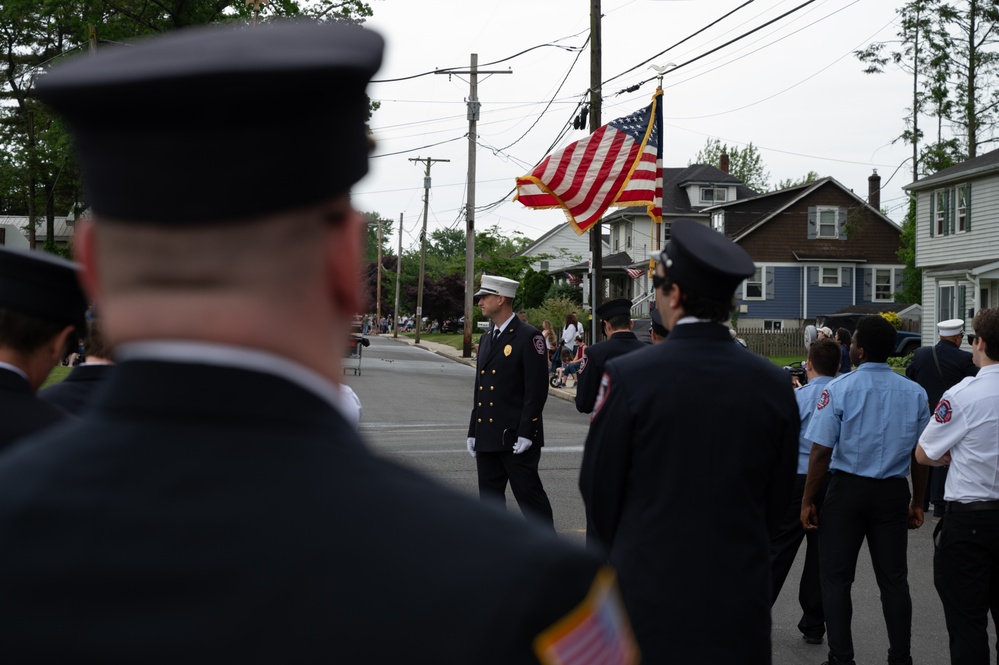 DVIDS Images Farmingdale Memorial Day Parade [Image 5 of 7]