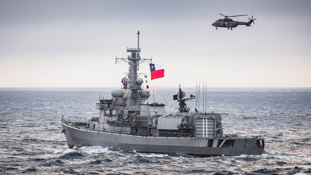 George Washington Conducts a Bilateral with the Chilean navy